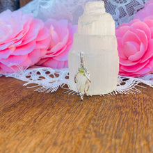 Load image into Gallery viewer, Opal &amp; Peridot ~bloom~ Pendant
