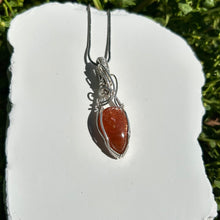 Load image into Gallery viewer, Sunstone ~sweet girl~ Necklace