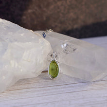 Load image into Gallery viewer, Peridot ~ily~ Necklace