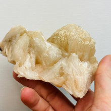 Load image into Gallery viewer, Stilbite Crystal Cluster