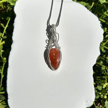 Load image into Gallery viewer, Sunstone ~sweet girl~ Necklace
