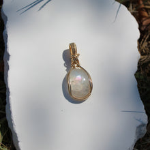 Load image into Gallery viewer, Gorgeous Moonstone Necklace
