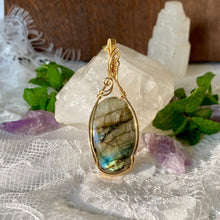 Load image into Gallery viewer, Labradorite Necklace
