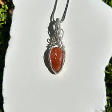 Load image into Gallery viewer, Sunstone ~sweet girl~ Necklace
